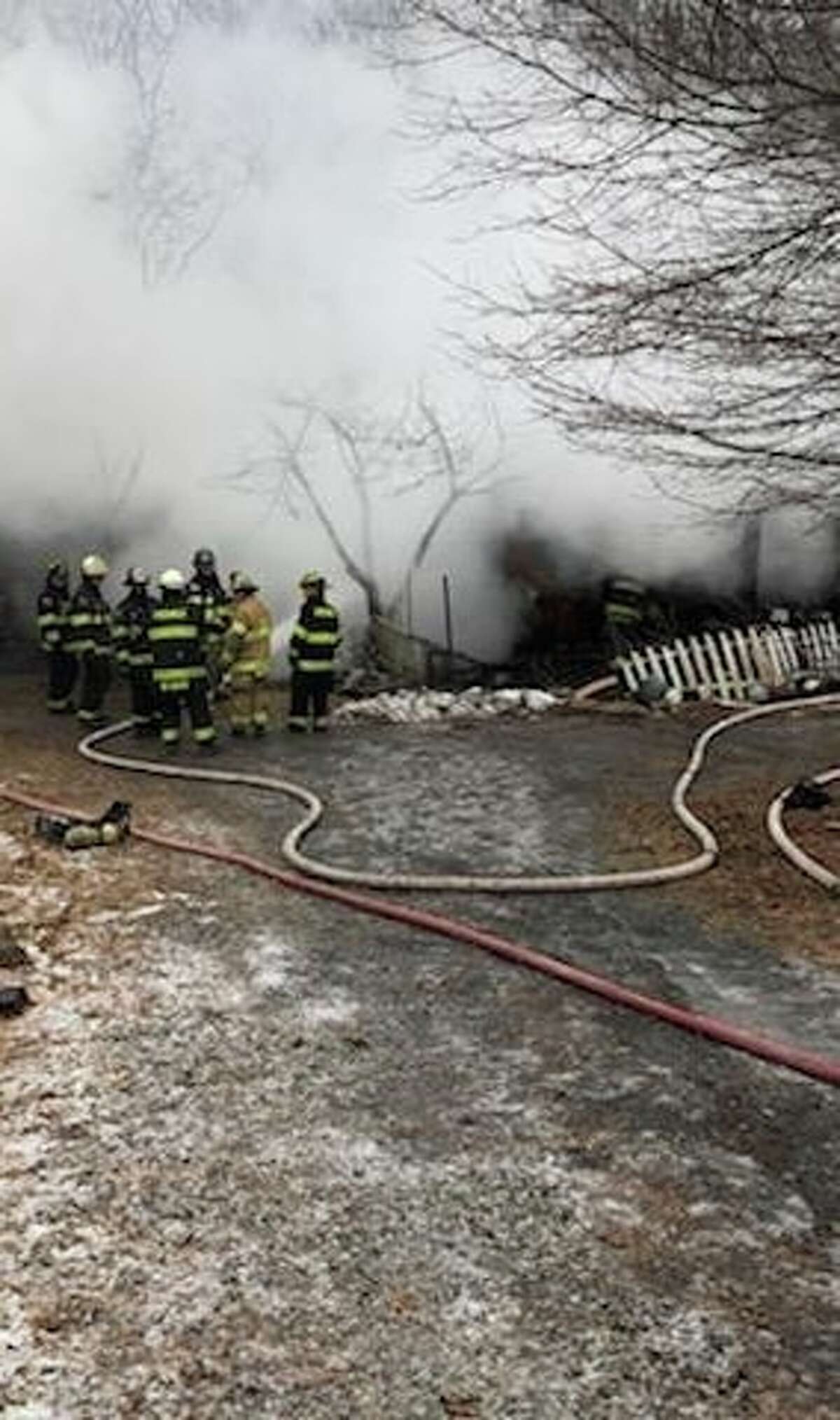 One dead in Cairo fire