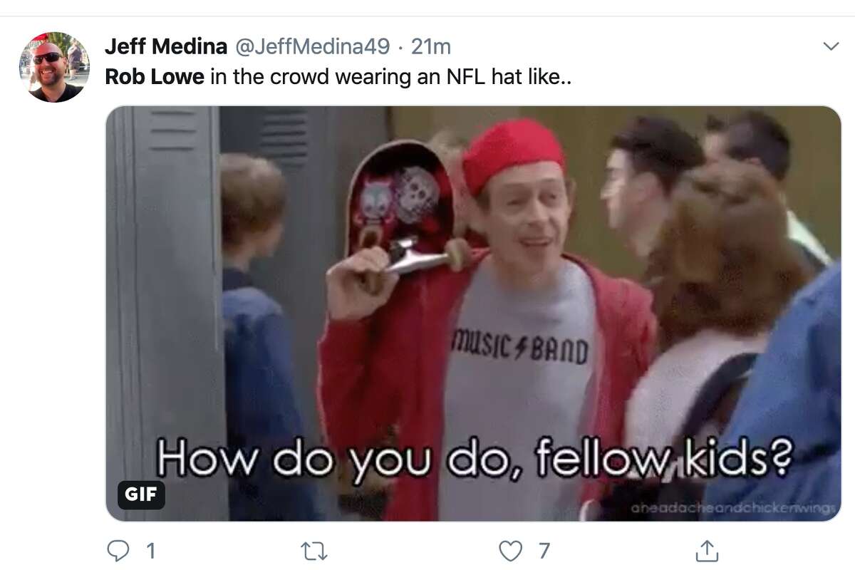 Twitter has a field day with Rob Lowe in a generic NFL logo hat at
