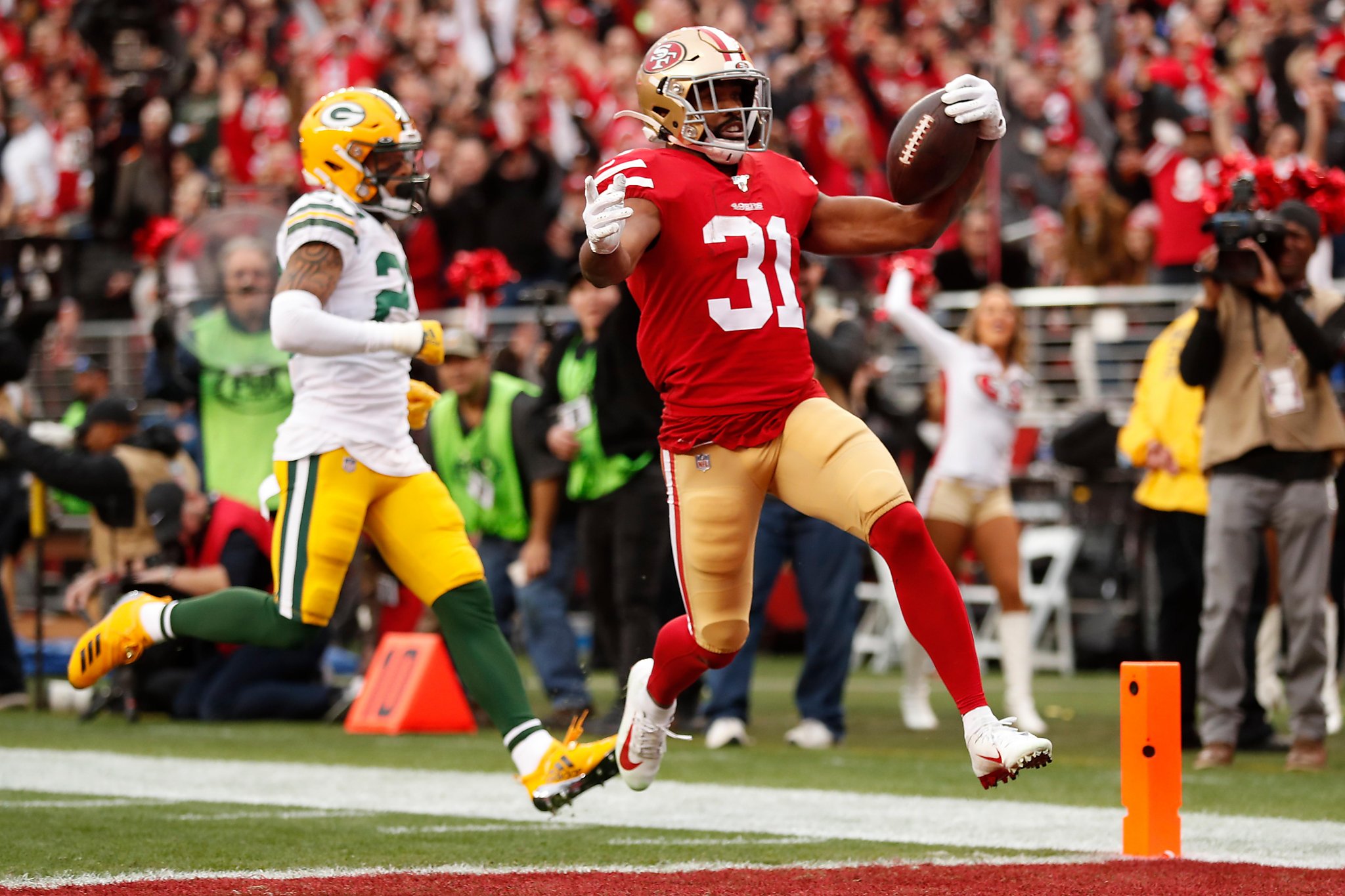 49ers and Raheem Mostert surf past the Packers and are HEADED TO THE SUPER  BOWL - Niners Nation