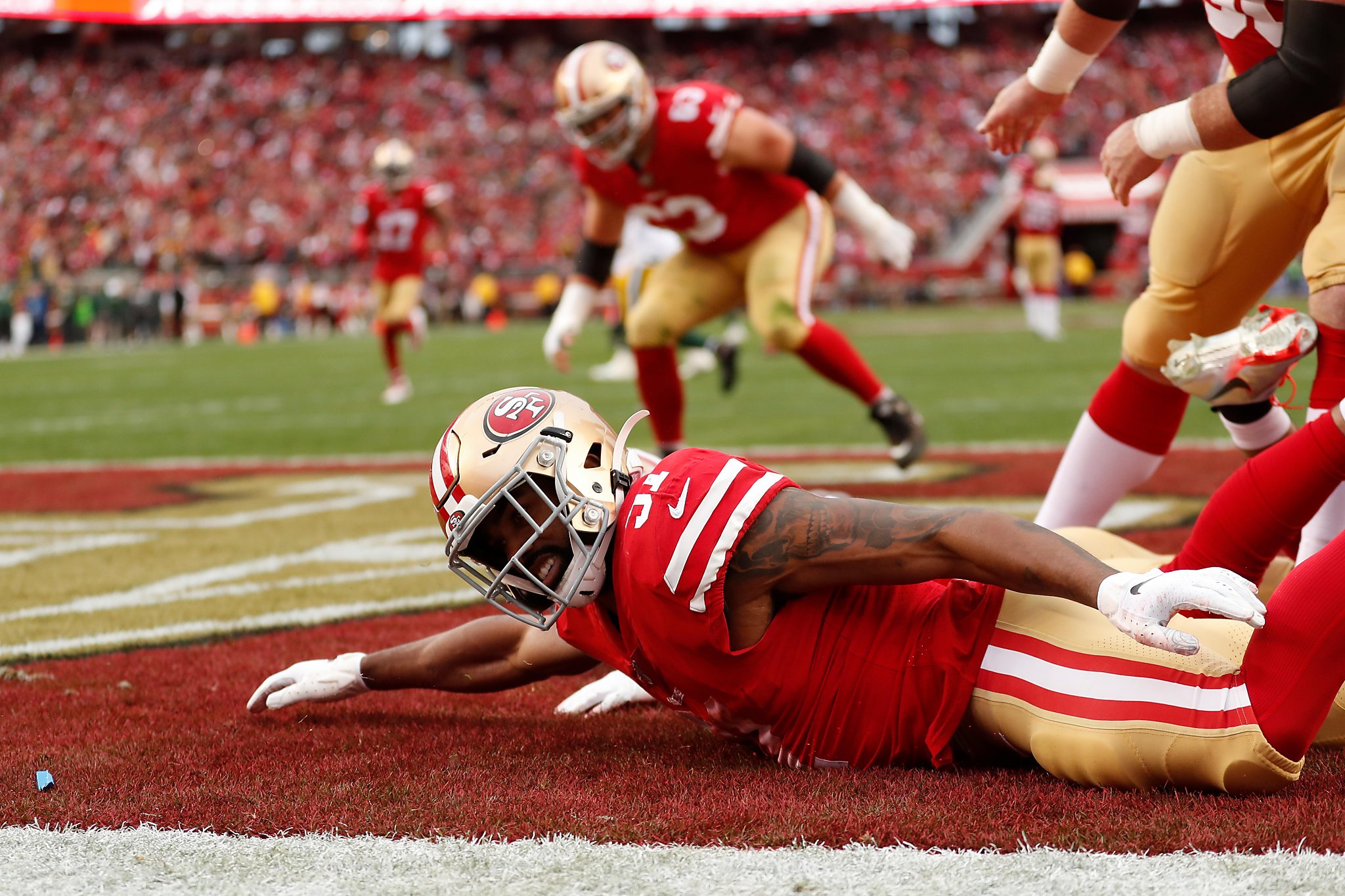 WATCH: 49ers' Raheem Mostert scores 3 touchdowns in first half vs