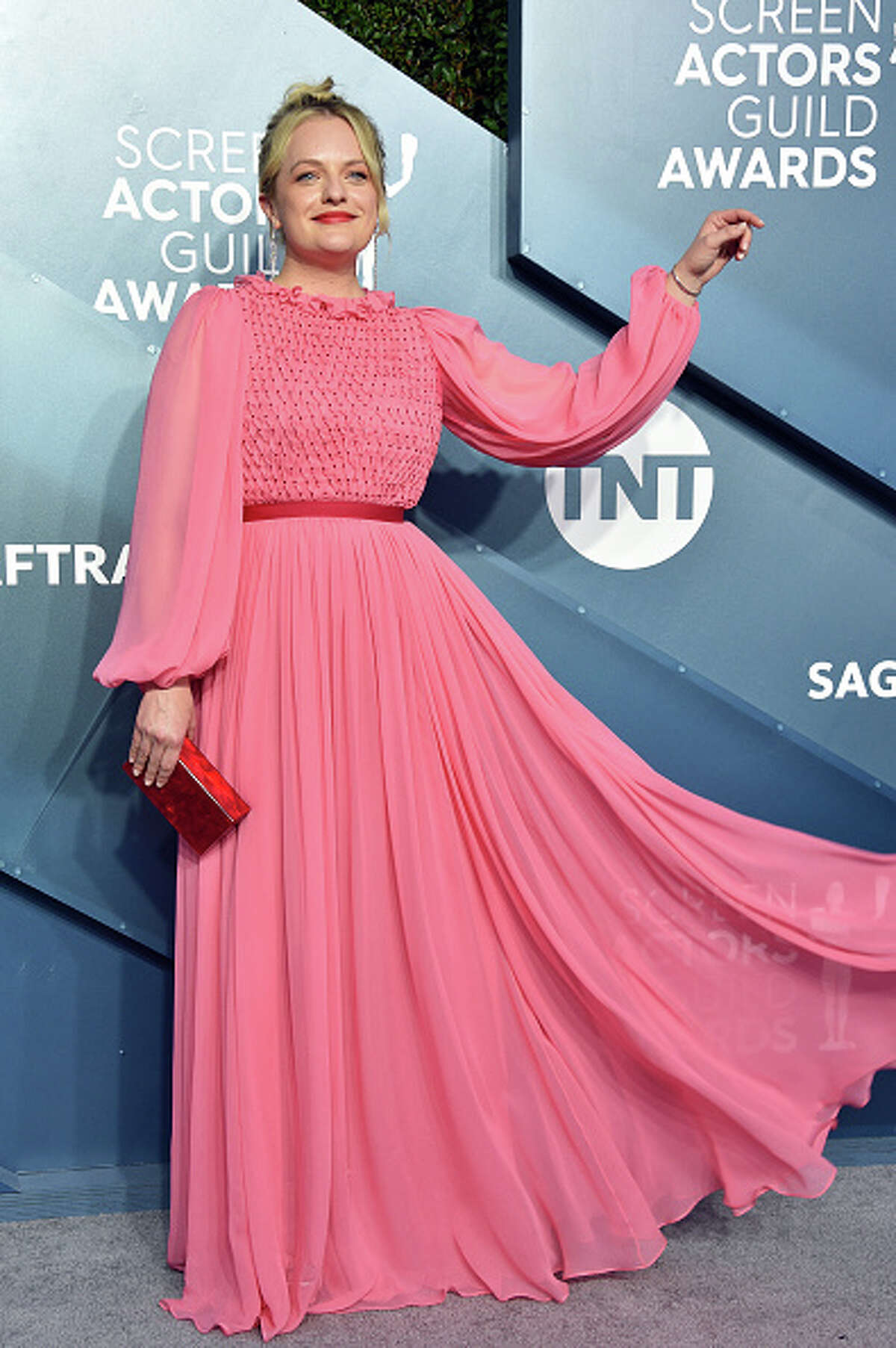 Elisabeth Moss attends the 26th Annual Screen Actors Guild Awards at The Shrine Auditorium on January 19, 2020 in Los Angeles, California. 721430 (Photo by Gregg DeGuire/Getty Images for Turner)