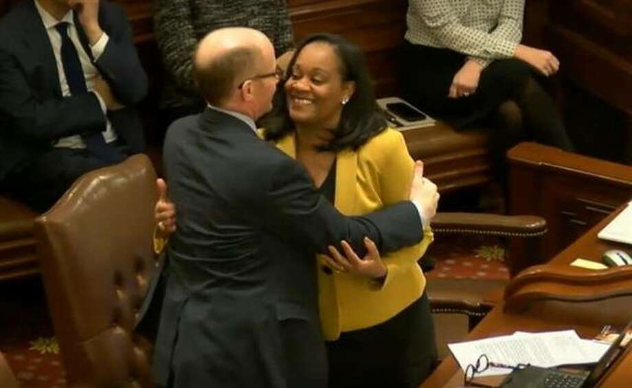 Don Harmon Elected Illinois Senate President Succeeding John Cullerton The Edwardsville Intelligencer