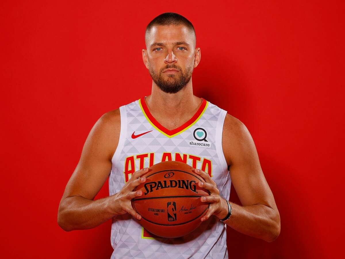 ATLANTA, GEORGIA - SEPTEMBER 30: Chandler Parsons #31 of the Atlanta Hawks poses for portraits during media day at Emory Sports Medicine Complex on September 30, 2019 in Atlanta, Georgia. (Photo by Kevin C. Cox/Getty Images)