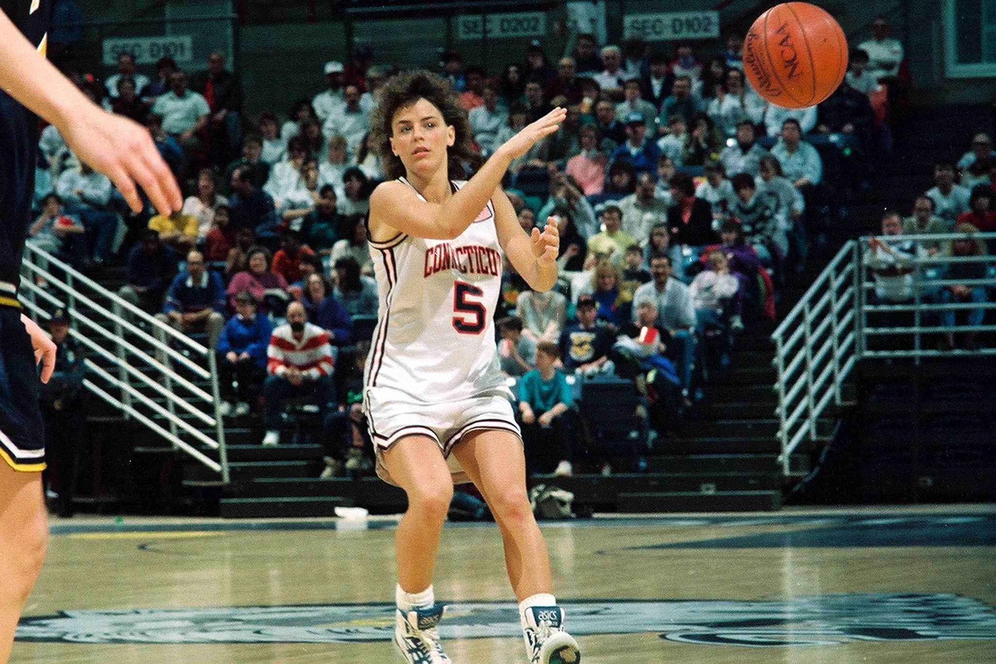 Retracing History 1990 Uconn Huskies Return To Celebrate Gampel