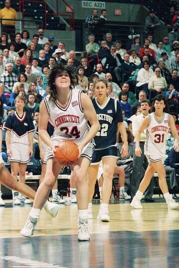 Retracing History 1990 Uconn Huskies Return To Celebrate Gampel Pavilion Ctinsider Com