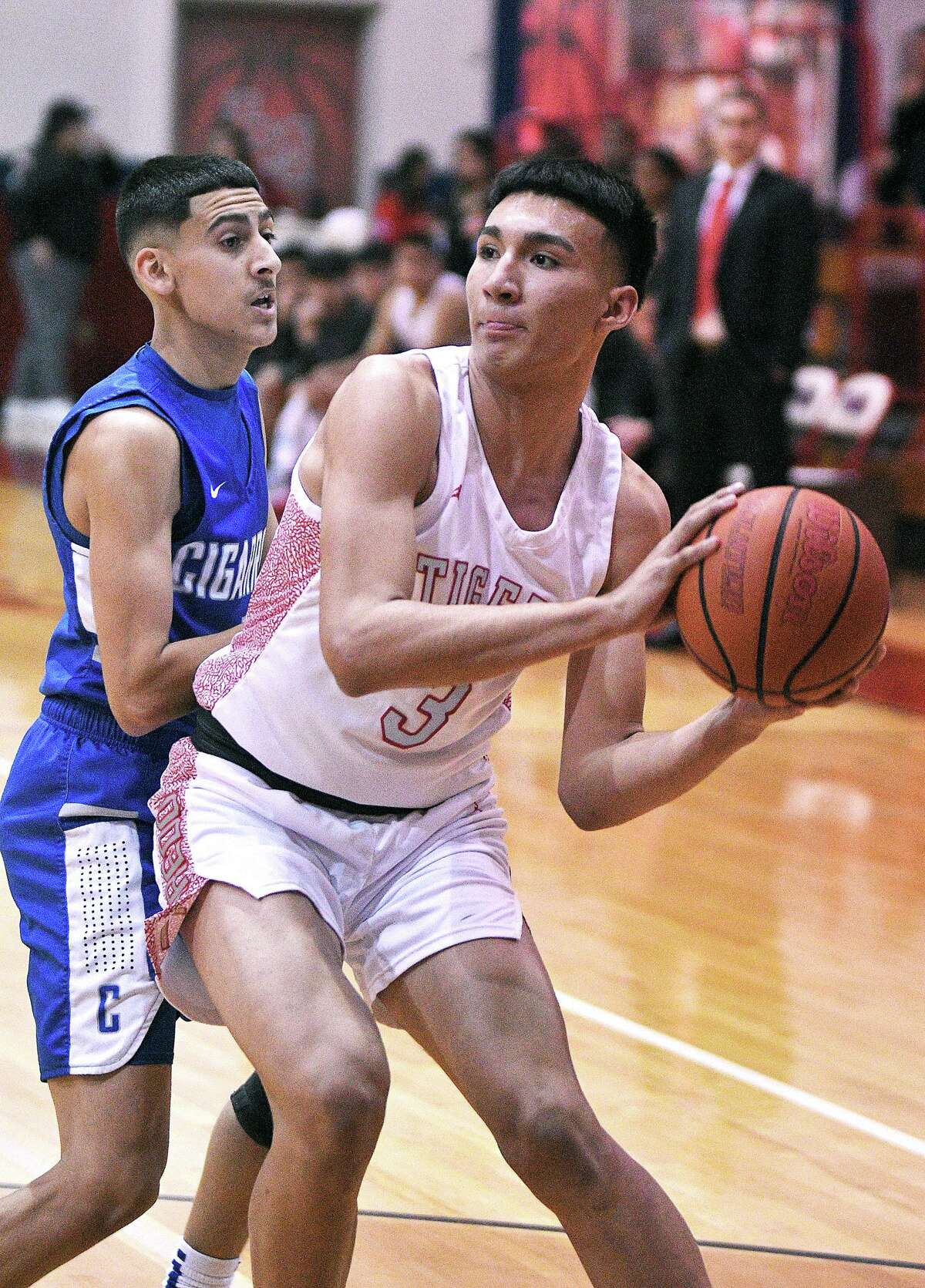 Kevin Garcia and the Martin Tigers are set to compete at the I-35 Showdown this weekend.