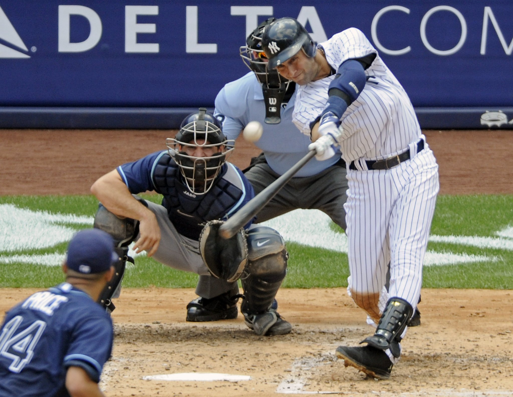 Jeter plays in minors