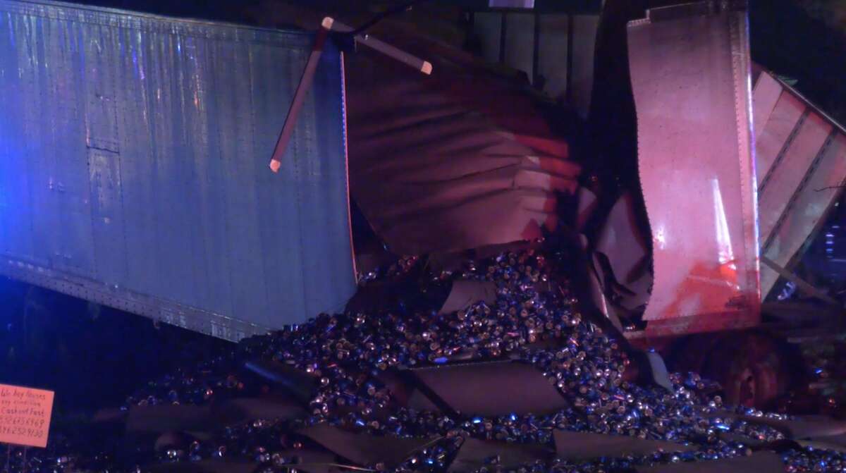 18wheeler driver ejected, killed after running off North Freeway