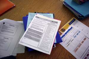 Opinion: Many students need our help in applying for financial aid