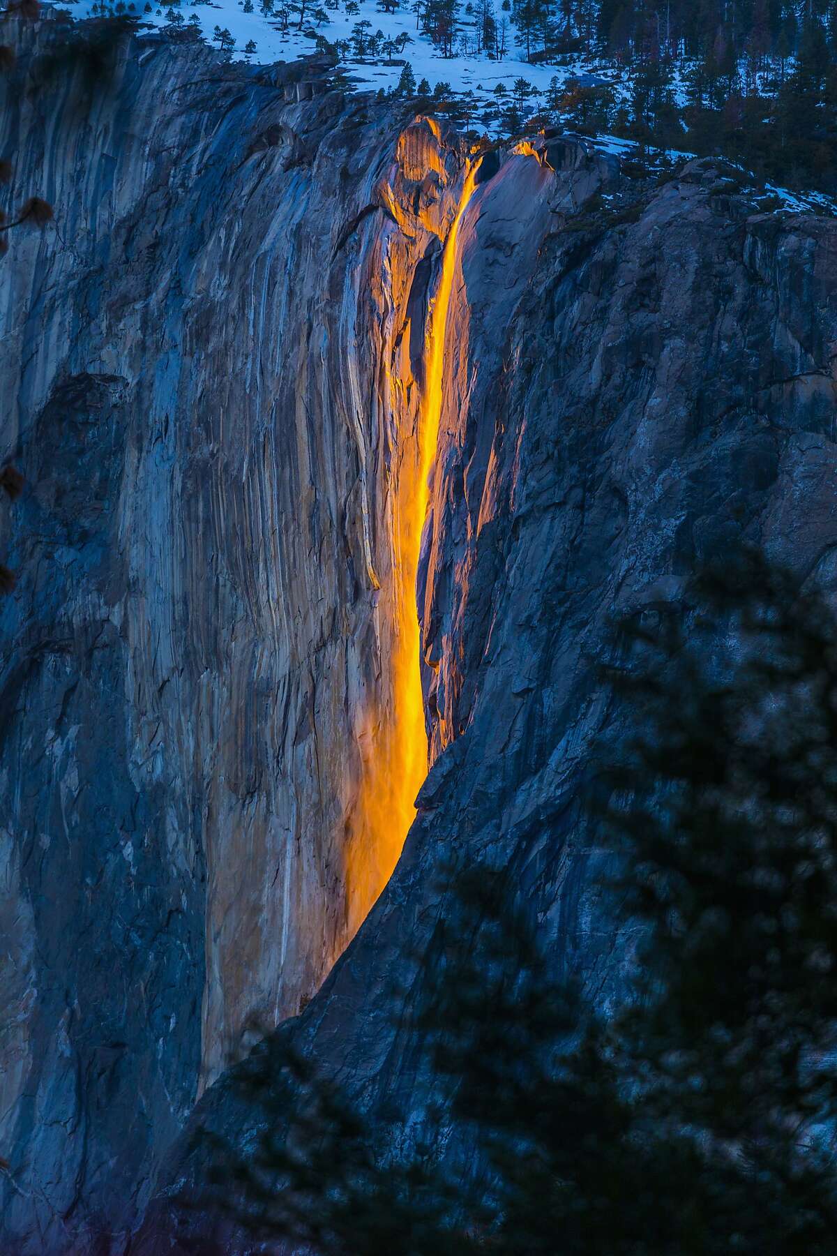 Yosemite's spectacular 'firefall' looks like a noshow this year