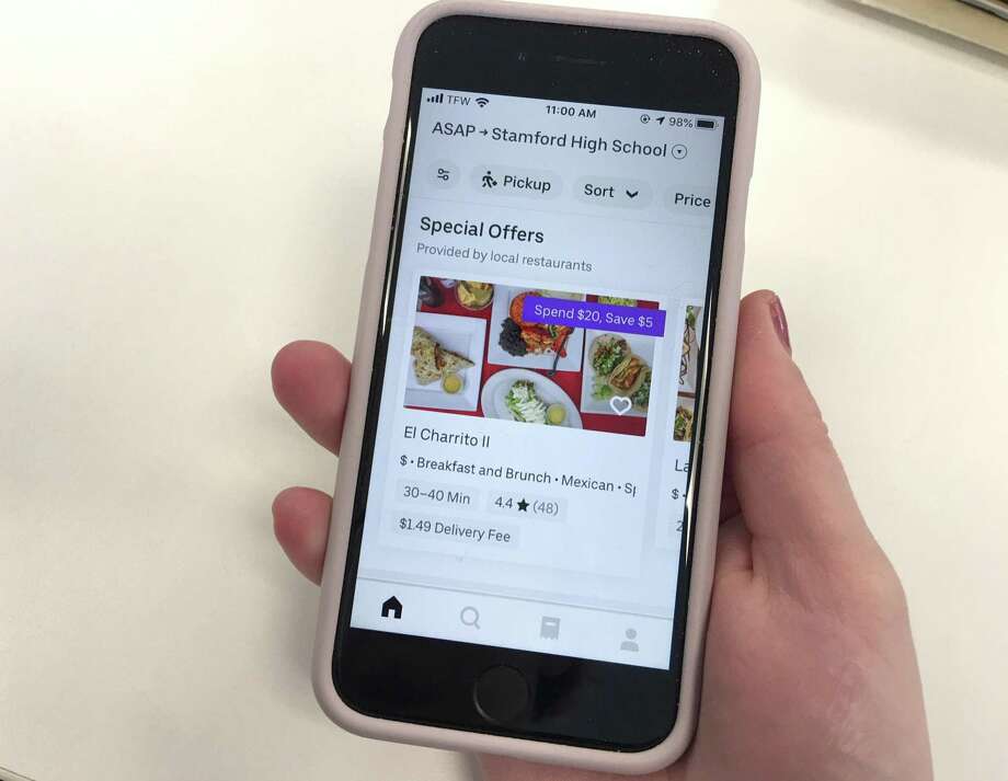 Uber Eats And Grubhub Offering Free Delivery On Local Food