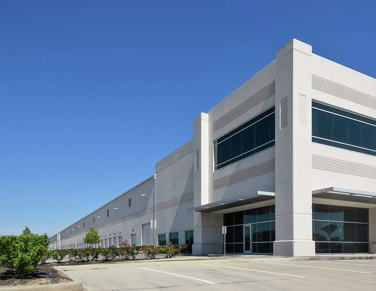 The Beltway North Commerce Center at 971 N. Sam Houston Parkway East is fully leased to Air General and DB Schenker.