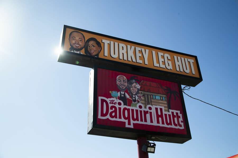 Despite dropped lawsuit, Turkey Leg Hut smoke concerns persist. The