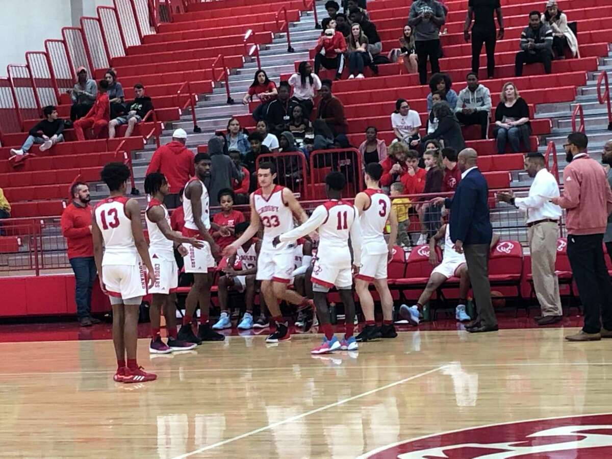 Boys basketball: Crosby Cougars undefeated through the first half of ...