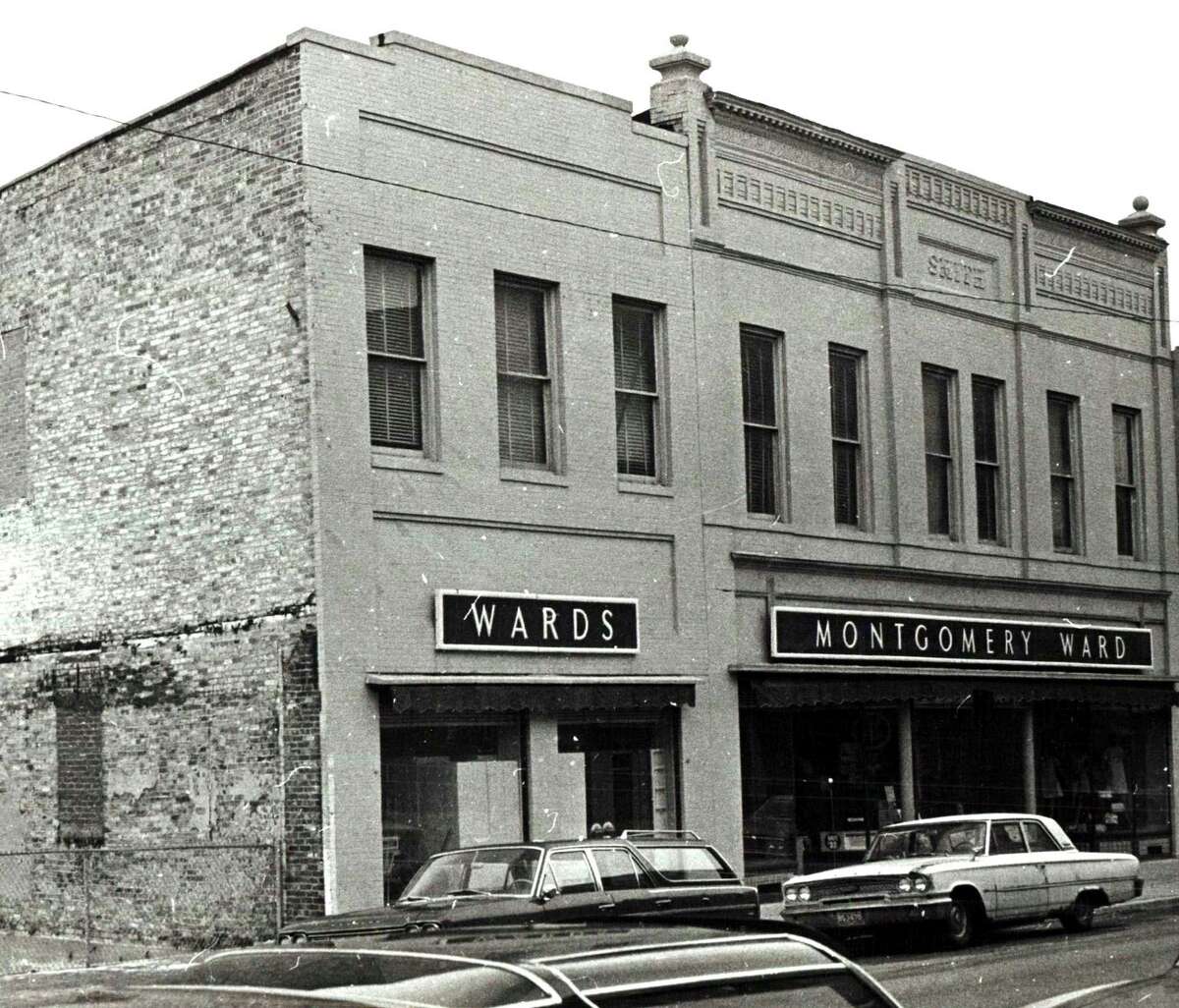 montgomery running store