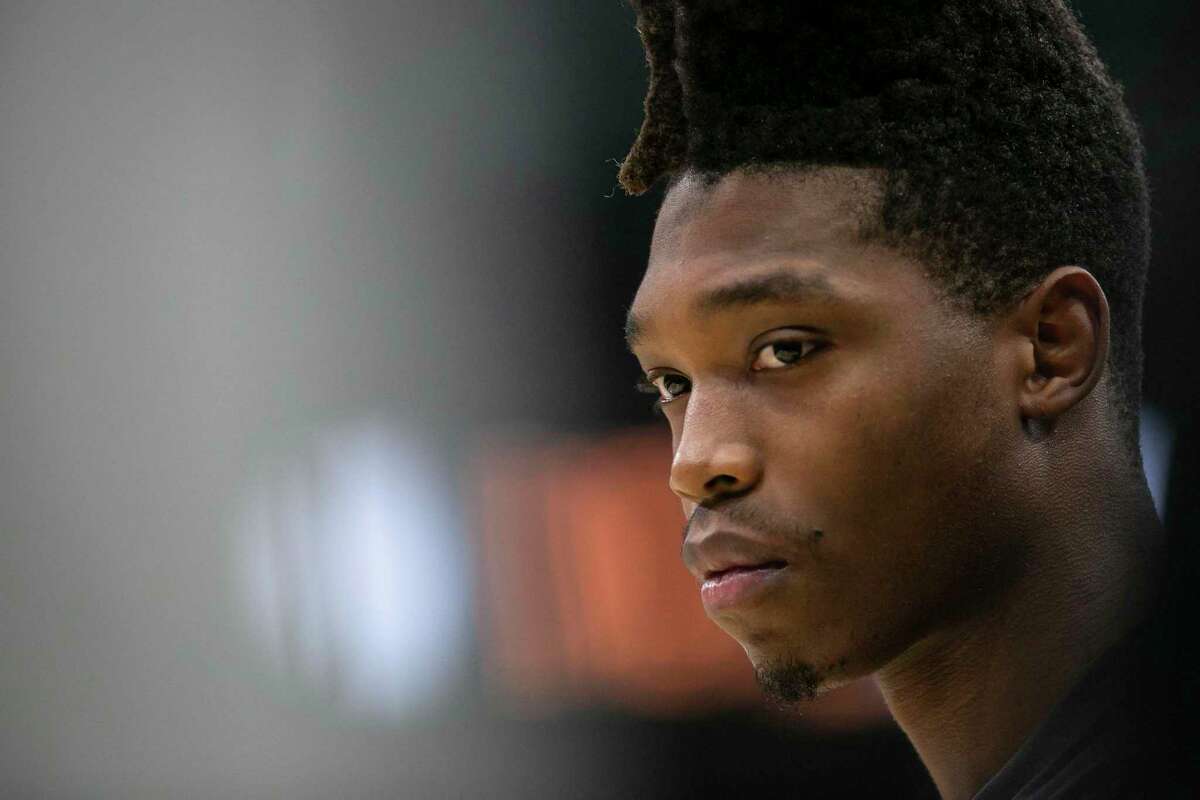 Spurs Lonnie Walker Iv Hopes To Show Off More Than New Do