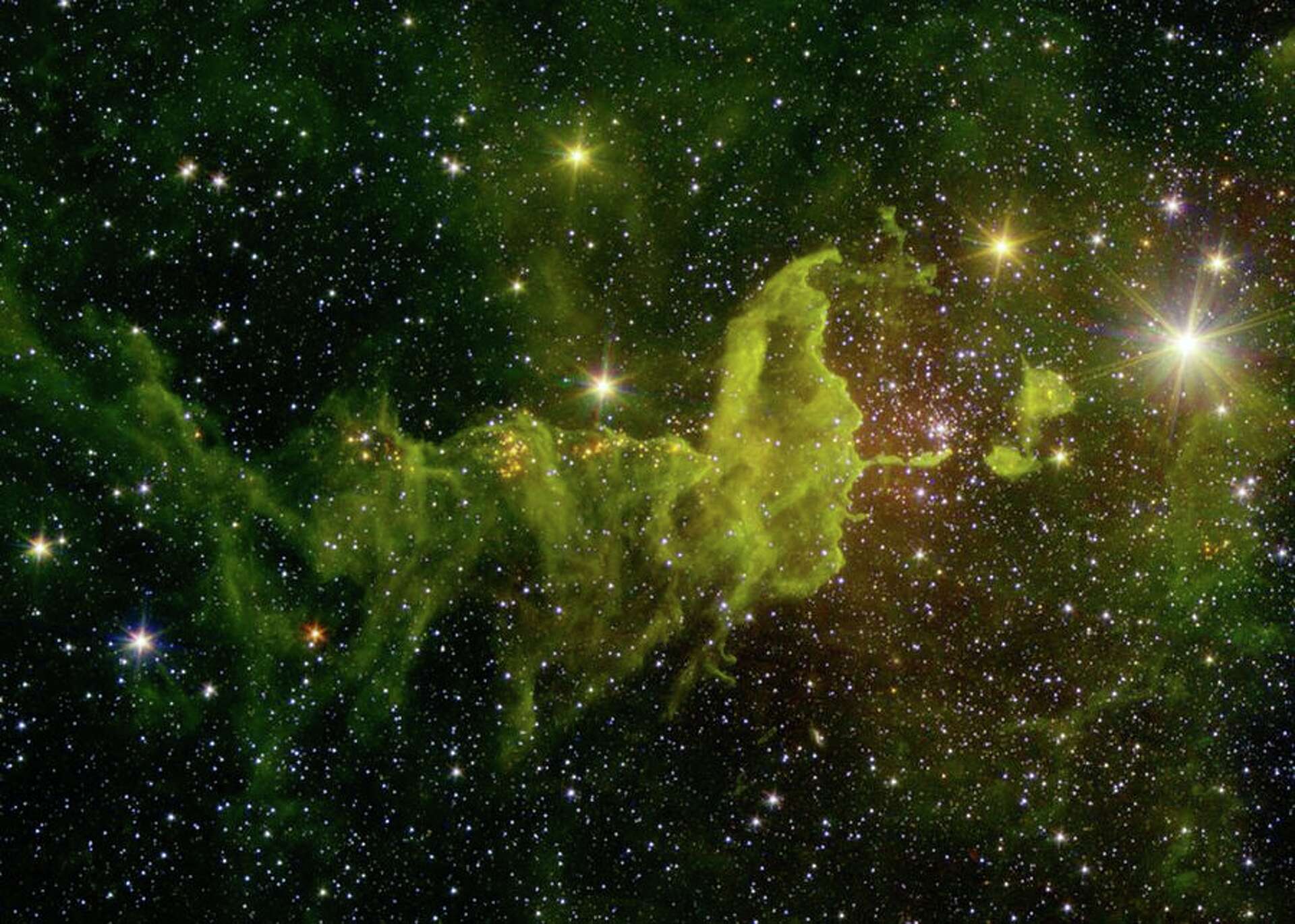 NASA's retiring Spitzer telescope snaps wild last view of Tarantula Nebula, image size:1920x1370