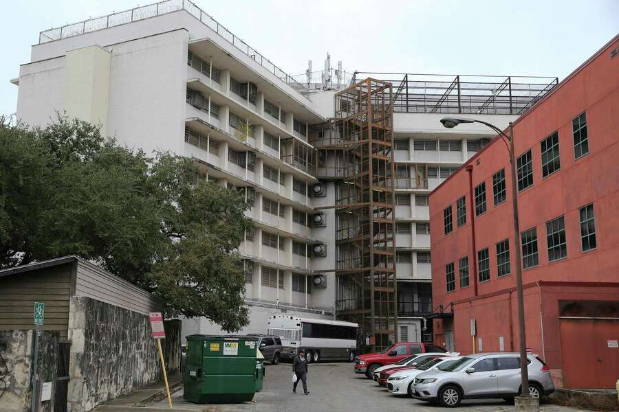 UTSA land sale includes demolition of old county jail in downtown San