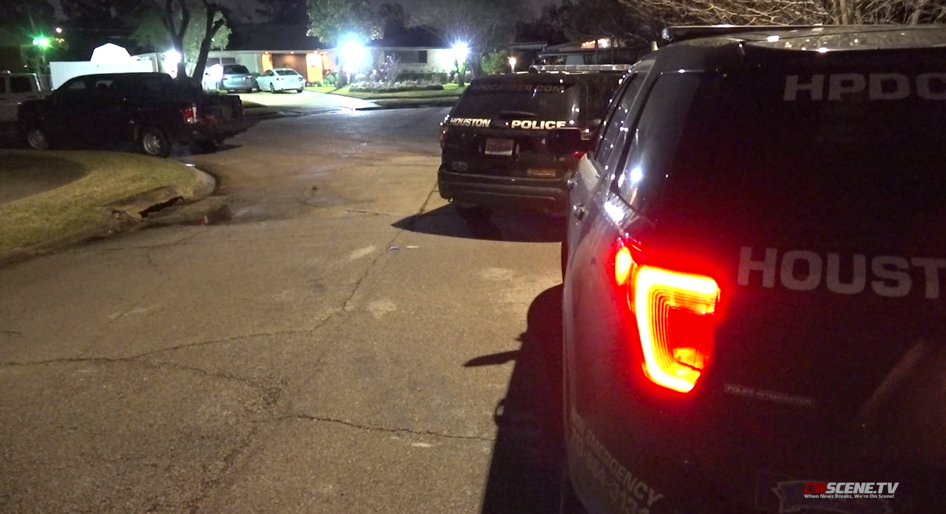 Man's body found in southwest Houston bayou, police say