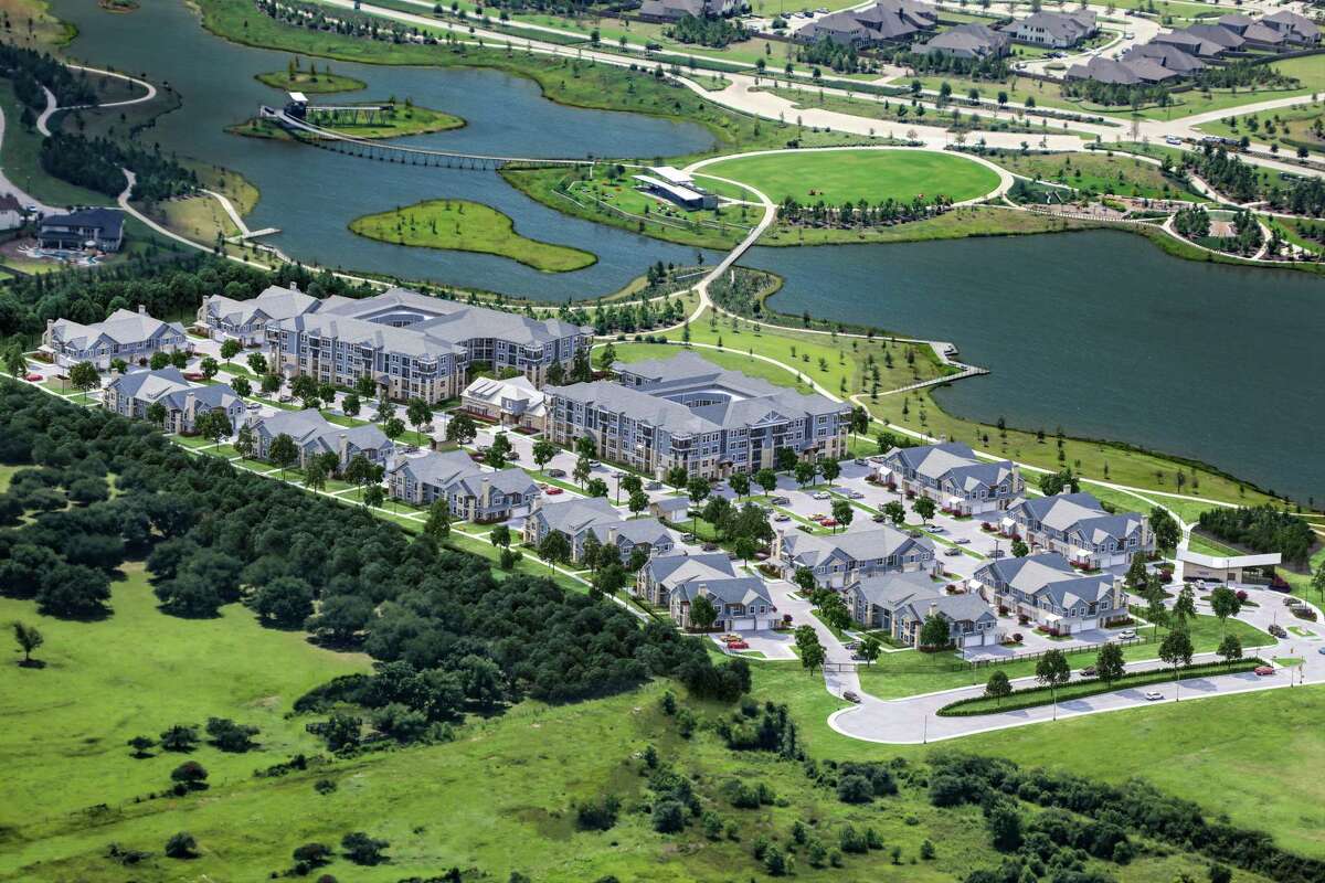 The Howard Hughes Corporation Celebrates New 45m Apartment Complex Lakeside Row In Bridgeland