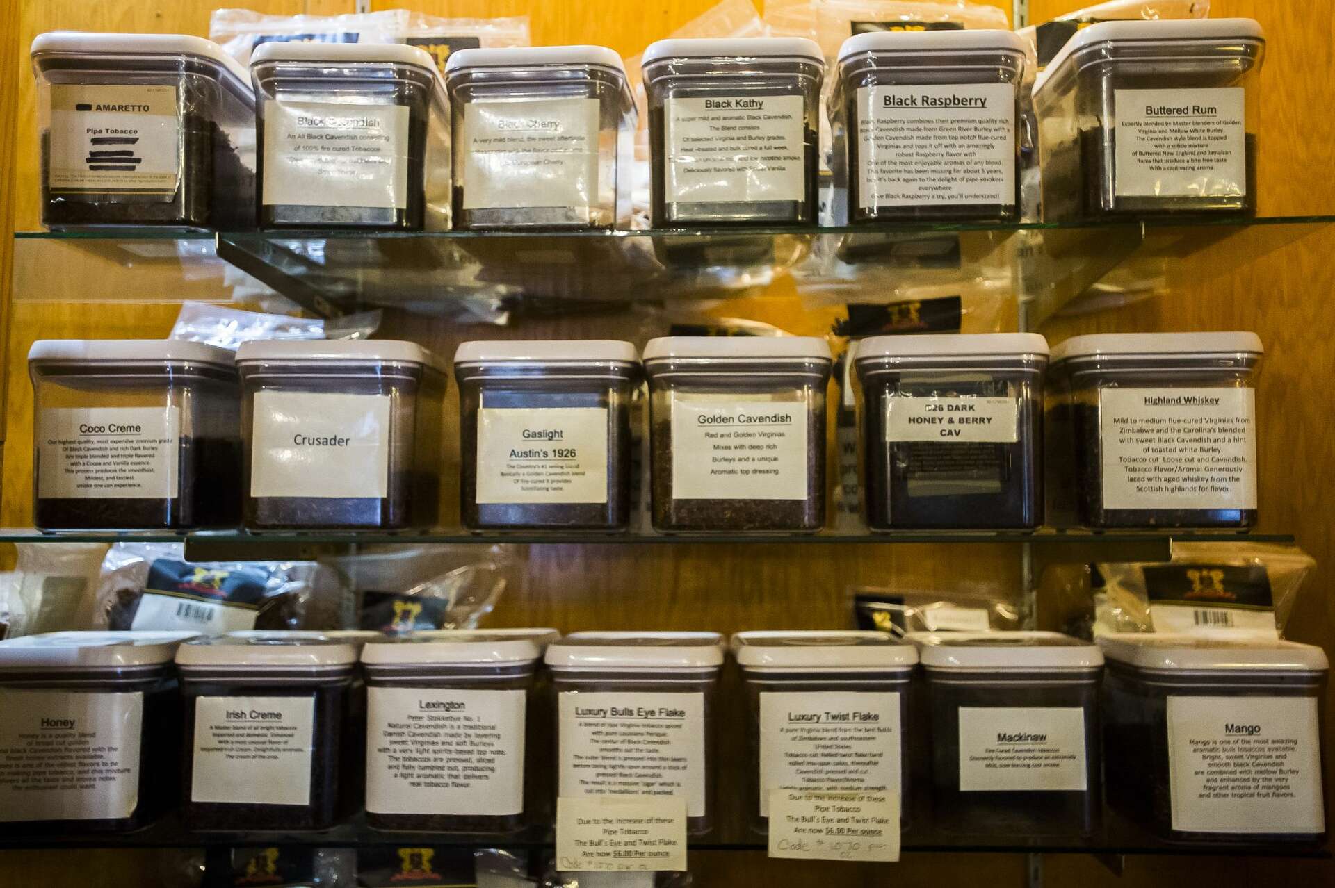 Tobacco Shoppe of Midland celebrates 25 years