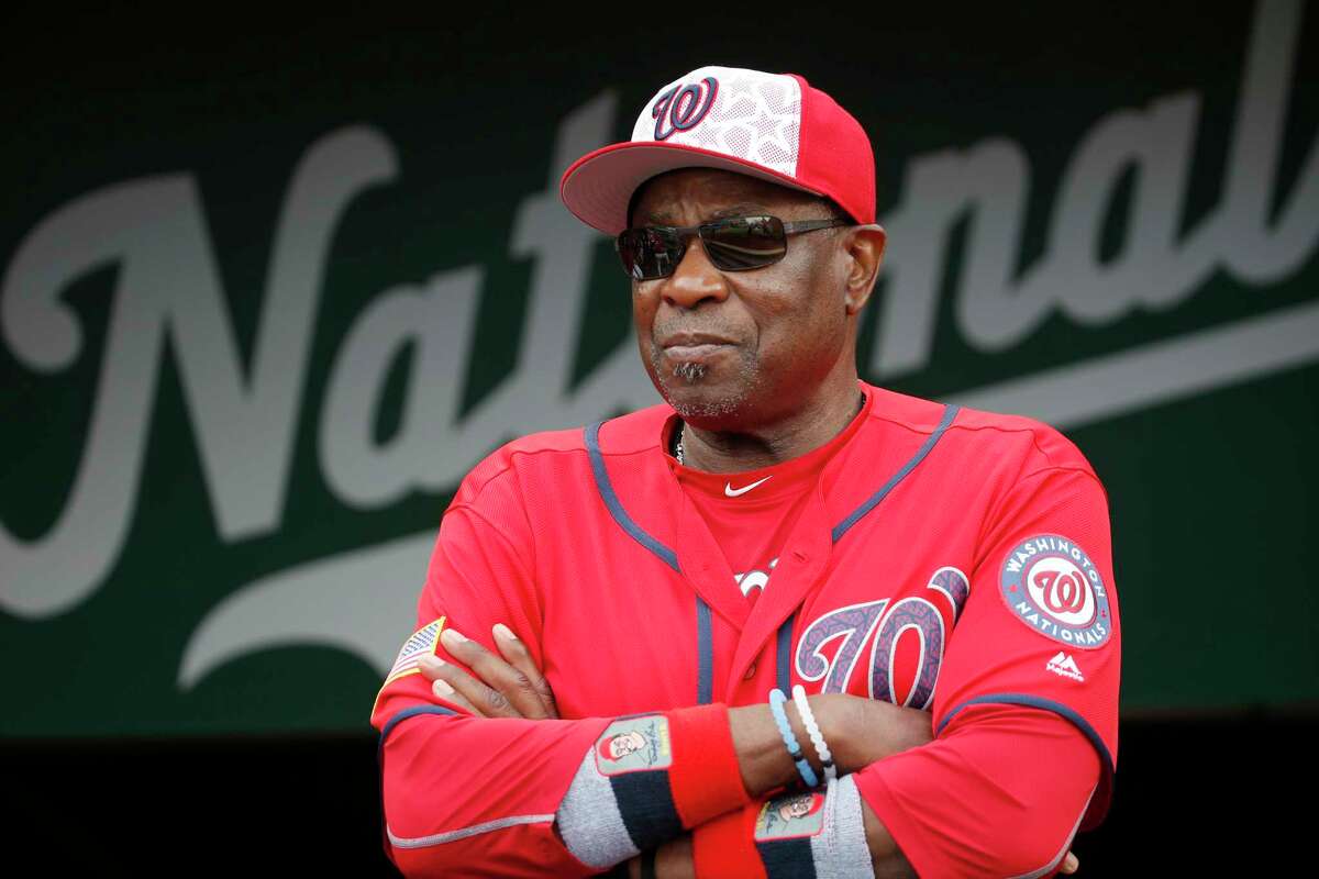 Astros to hire Dusty Baker as manager