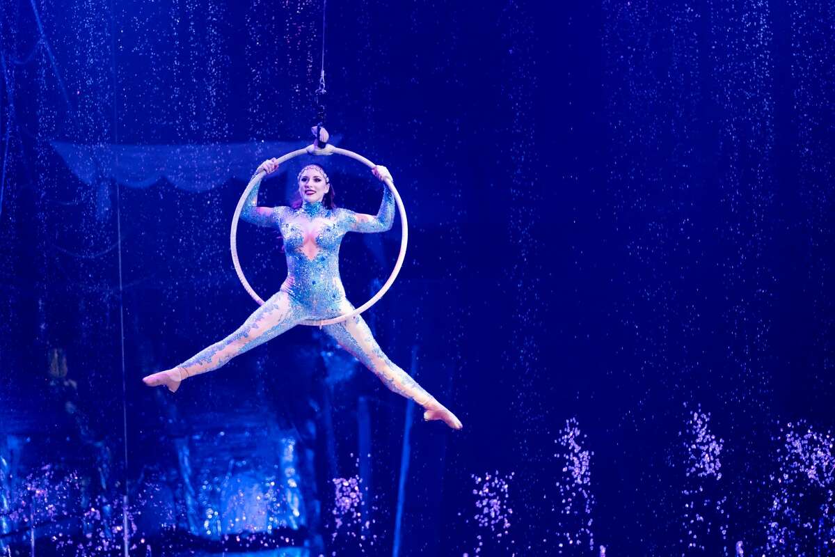Here's what will be inside the water circus tent coming to Houston area