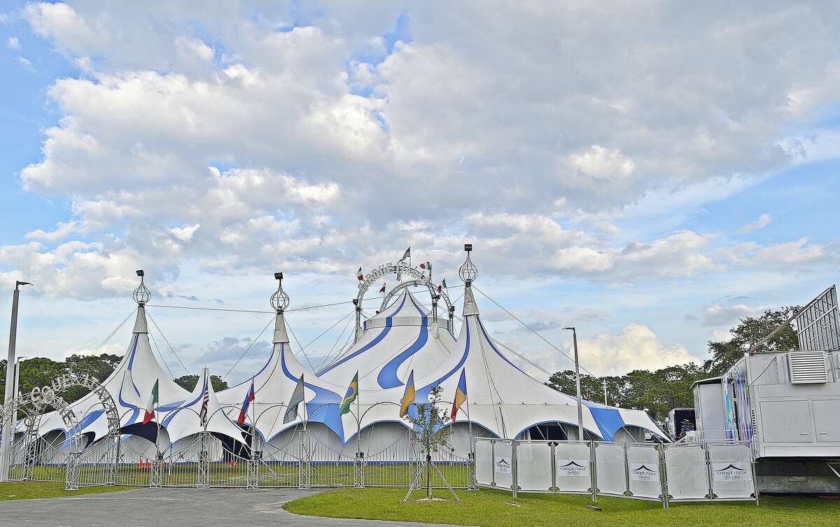 Here's what will be inside the water circus tent coming to San Antonio