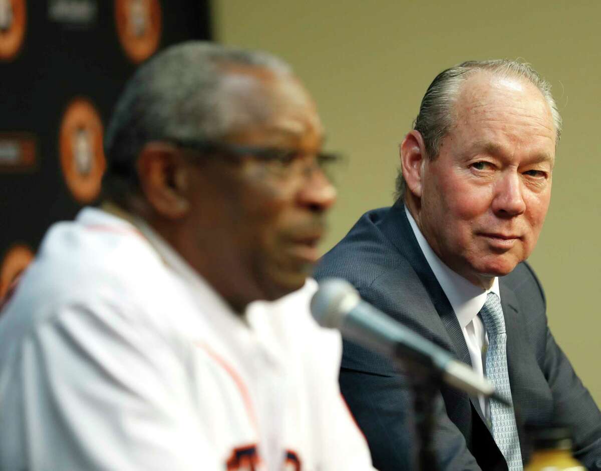 Astros introduce Dusty Baker as new manager