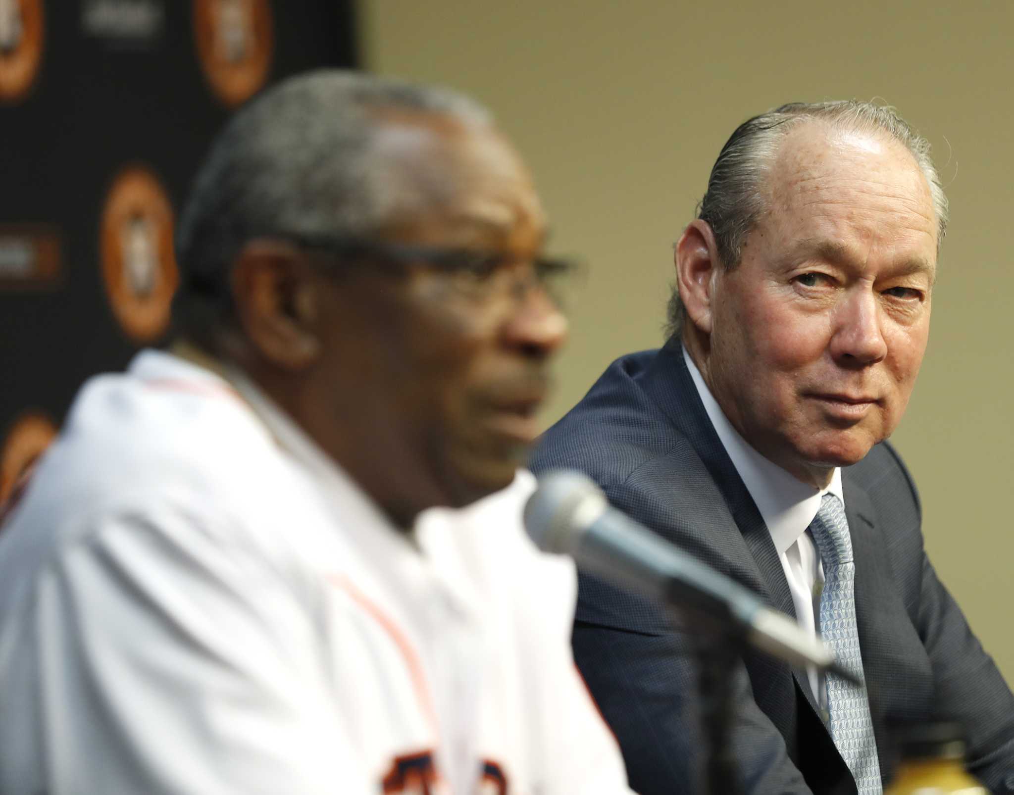 Houston Astros owner Jim Crane expects to hire new manager by Feb. 3