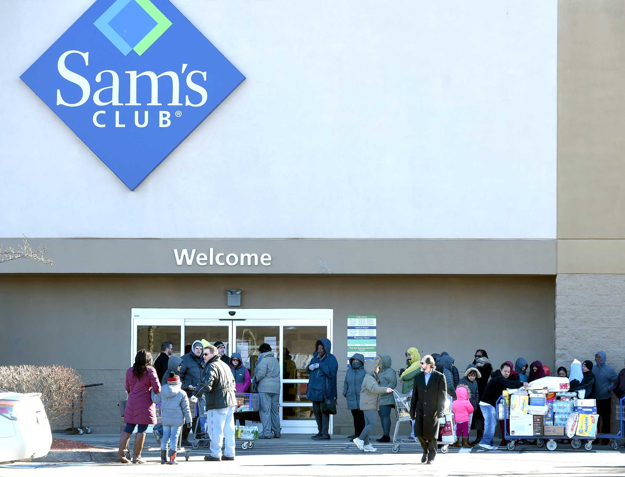 Buyers 'interested' in former Lowe's, Sam's Club sites in Orange, first  selectman says