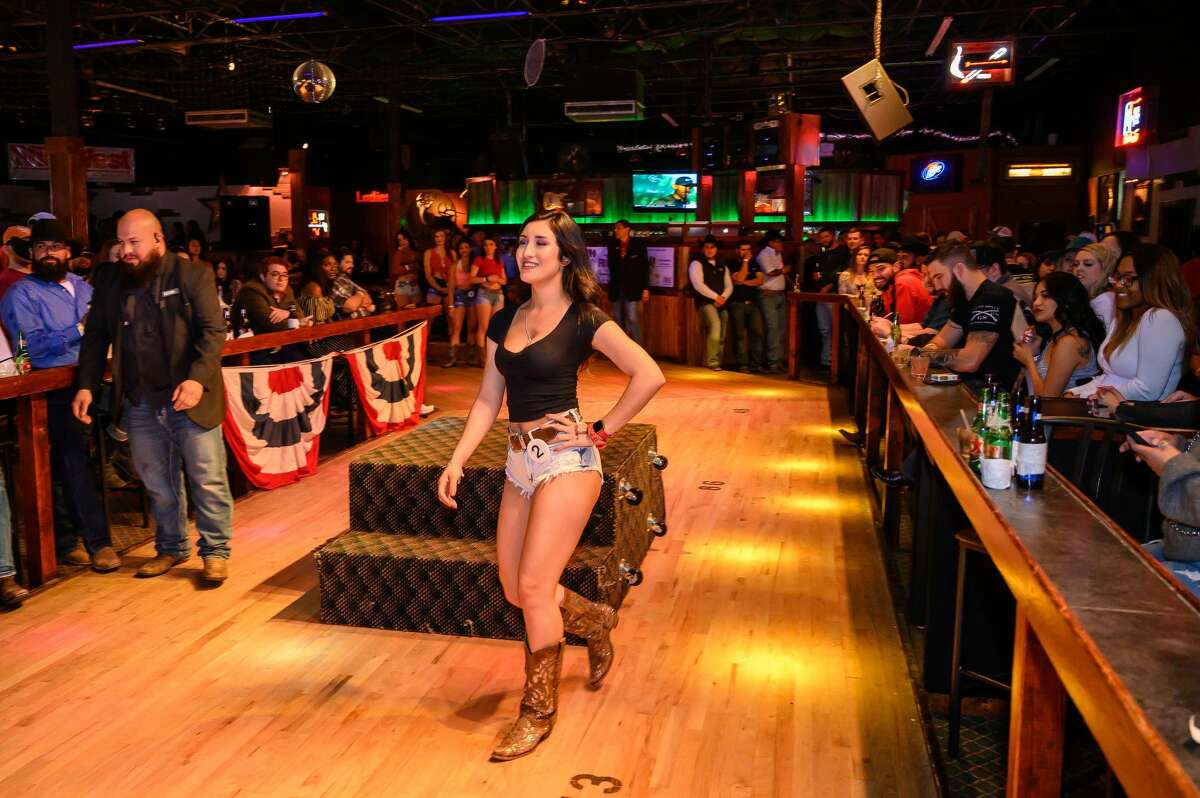 Photos: San Antonio got down and dirty at Wild West's Daisy 