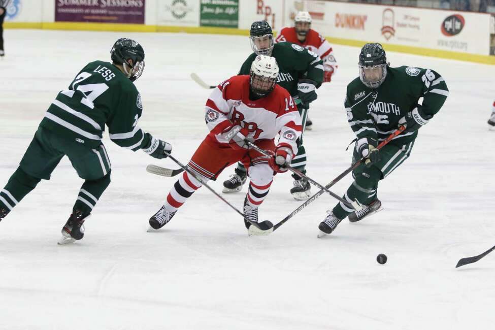 RPI hockey pulls away in second period