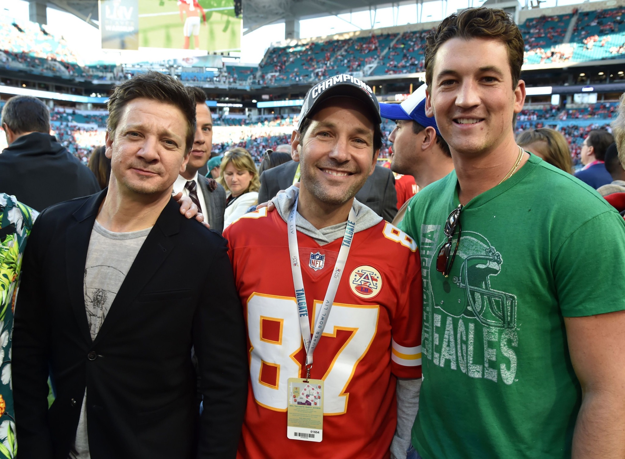 Dan Marino, Tom Brady and Joe Montana before Super Bowl LIV between the San  Francisco 49ers and the Kansas City Chiefs held at Hard Rock Stadium in  Miami Gardens, Florida on Feb.