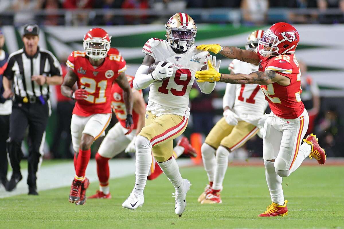 Deebo Samuel #19 of the San Francisco 49ers runs with the ball against the Kansas City Chiefs in Super Bowl LIV at Hard Rock Stadium on February 02, 2020 in Miami, Florida. (Photo by Maddie Meyer/Getty Images)