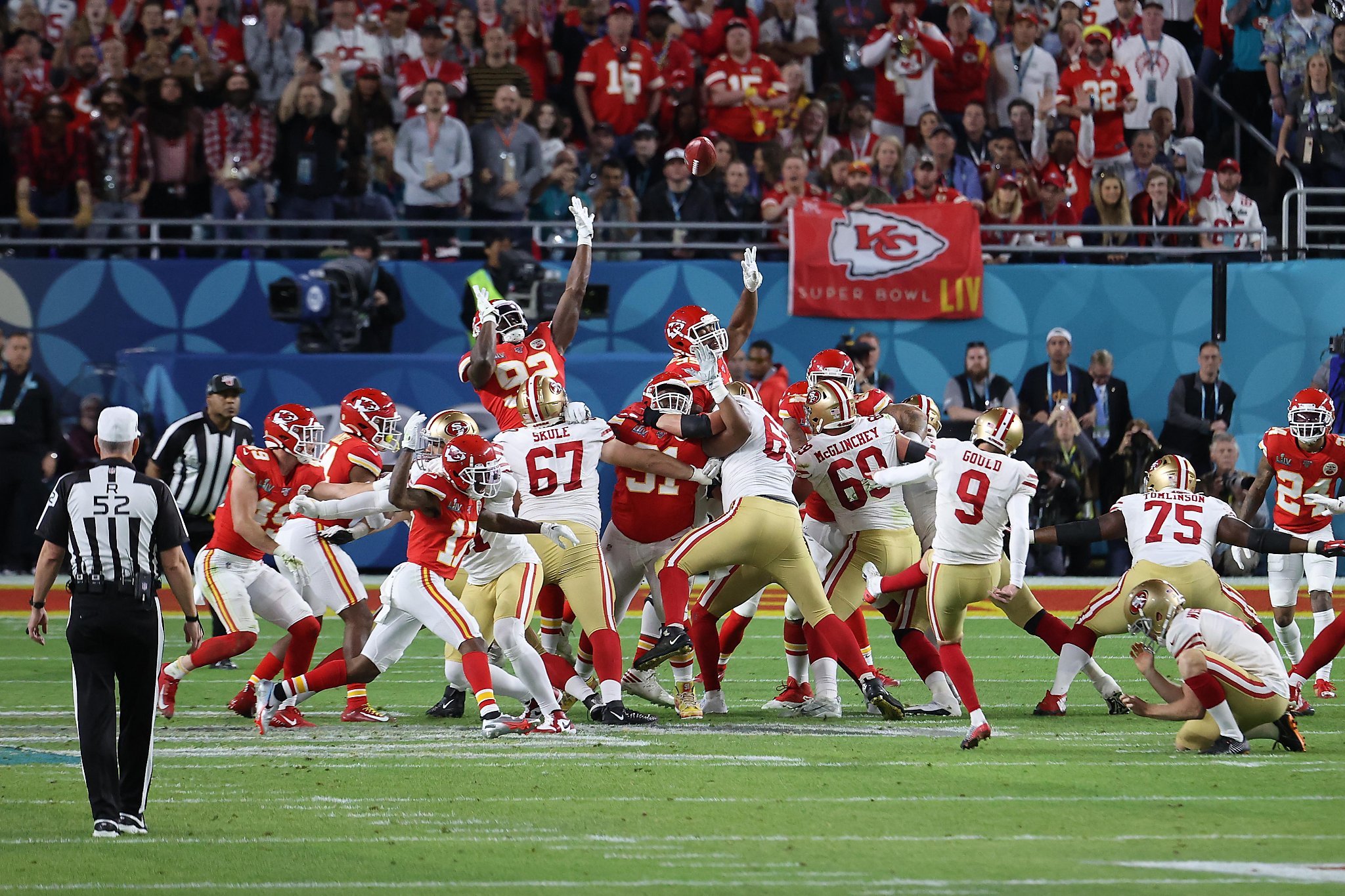 49ers vs. Chiefs Super Bowl updates: Patrick Mahomes’ TD run gives KC 7-3 lead ...2048 x 1365