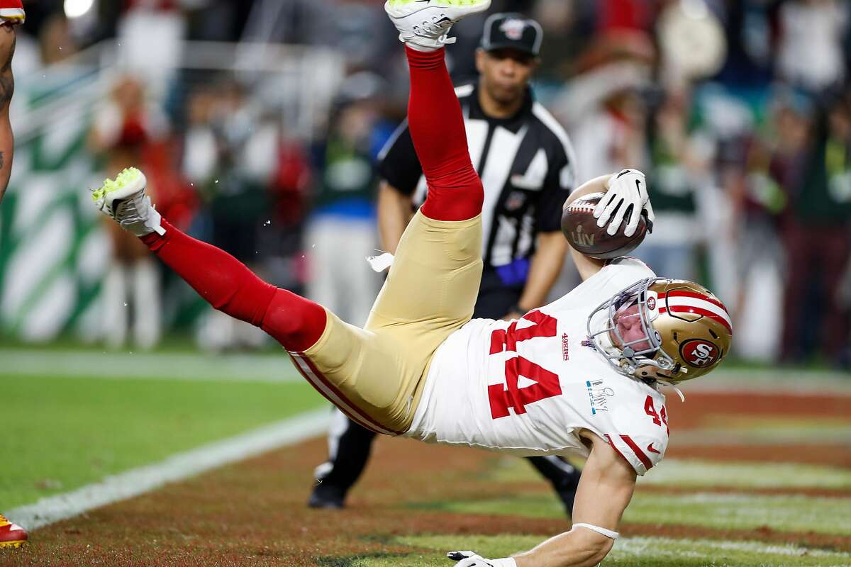 PHILADELPHIA, PA - JANUARY 29: San Francisco 49ers fullback Kyle Juszczyk  (44) looks on during the Championship game between the San Fransisco 49ers  and the Philadelphia Eagles on January 29, 2023. (Photo