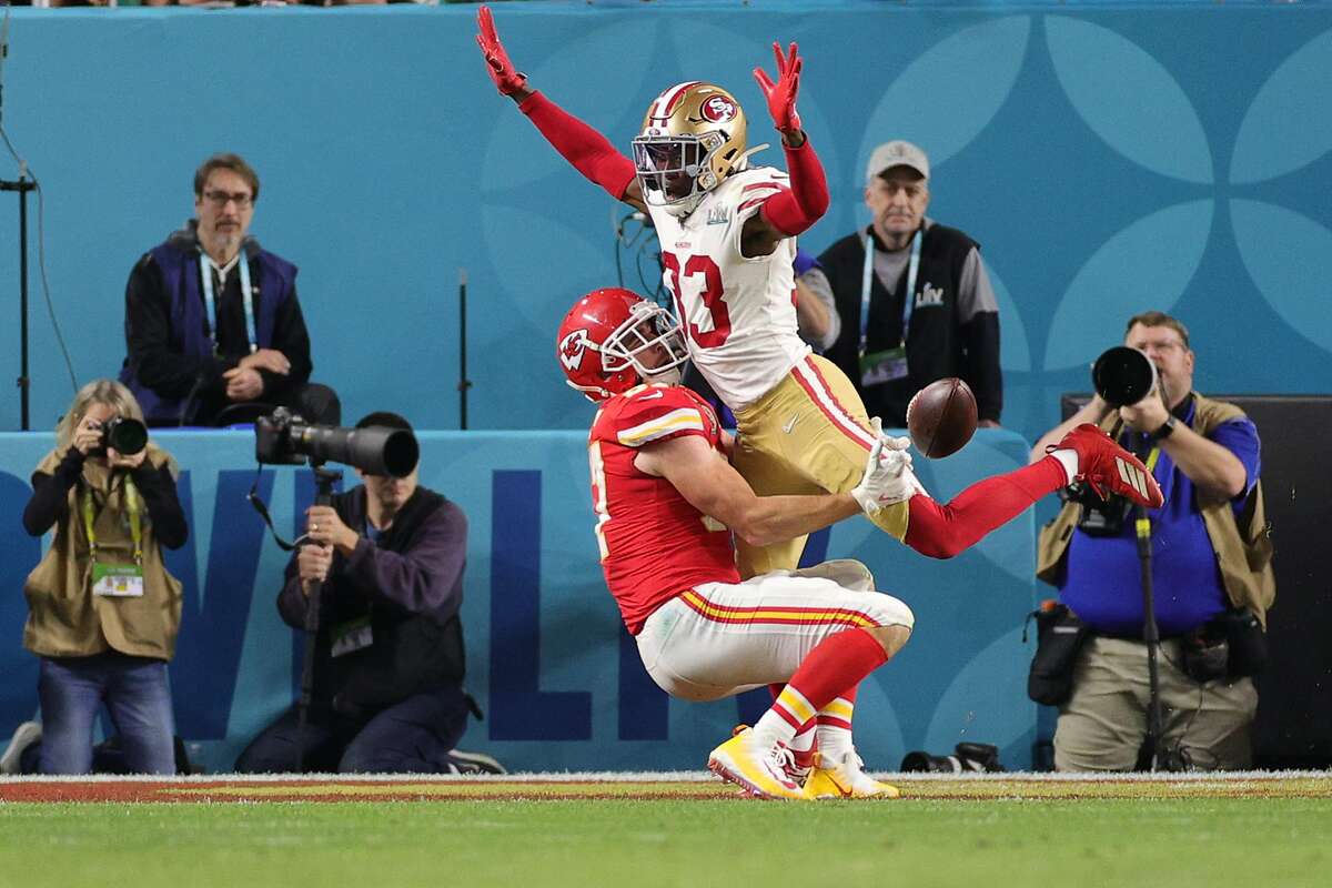 Tarvarius Moore #33 of the San Francisco 49ers interferes with a pass intended for Travis Kelce #87 of the Kansas City Chiefs during the fourth quarter in Super Bowl LIV at Hard Rock Stadium on February 02, 2020 in Miami, Florida. (Photo by Maddie Meyer/Getty Images)
