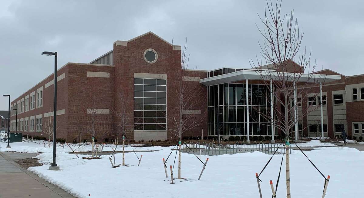 Central Michigan University Health Professions Building (Mitchell Kukulka.Mitchell.Kukulka@mdn.net).