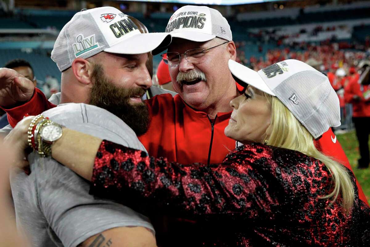 Kansas City Chiefs, Head Coach Andy Reid, celebrates with his team