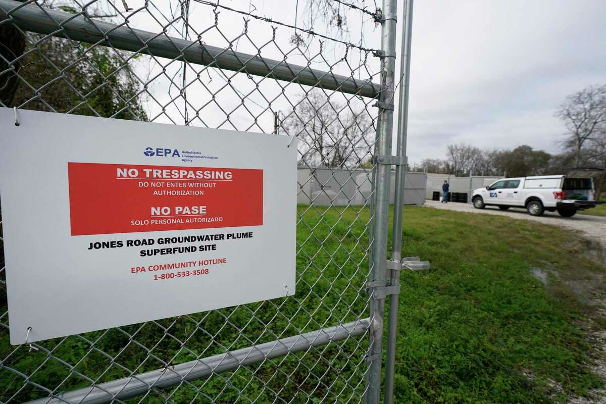 EPA still monitoring wells near dry cleaners that was named a Superfund