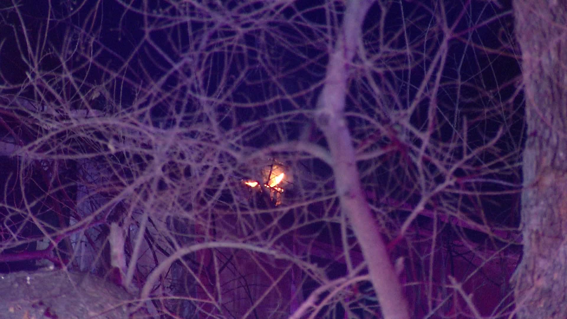 Families displaced after fire rips through Southwest Side apartment complex
