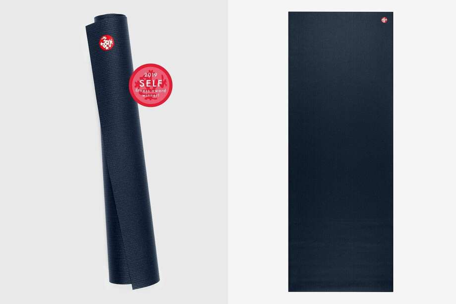 A Travel Yoga Mat That S Lightweight For Your Commute And Less