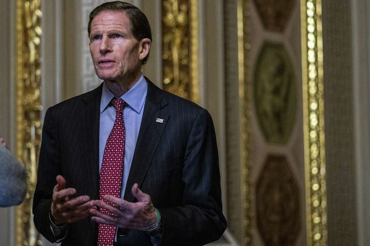WASHINGTON, DC - JANUARY 31: Sen. Richard Blumenthal (D-CT) stands outside of the Senate Chamber during a recess in the Senate impeachment trial of U.S. President Donald Trump at the U.S. Capitol on January 31, 2020 in Washington, DC. On Friday, Senators are expected to debate and then vote on whether to include additional witnesses and documents. (Photo by Zach Gibson/Getty Images)