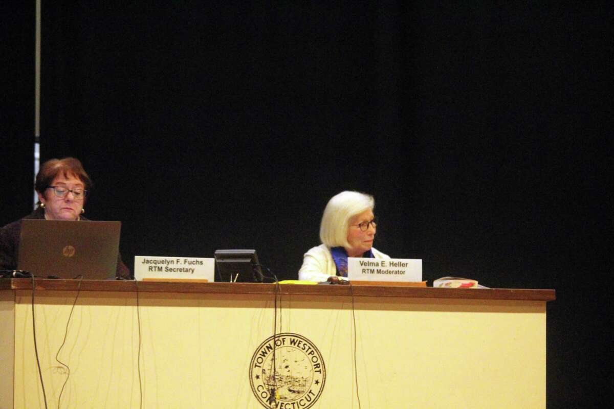 RTM Secretary Jacquelyn Fuchs and RTM Moderator Velma Heller listen on at a RTM meeting on Feb. 4.