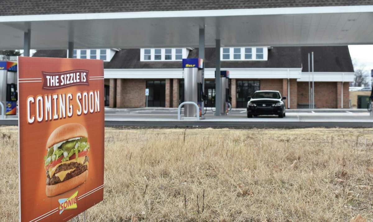 does sonic charge for carhop service does sonic charge for carhop service