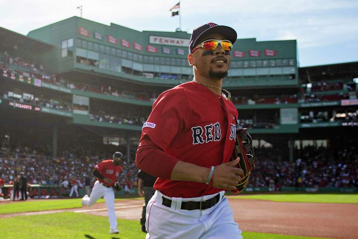 Red Sox: Mookie Betts' catch saves Boston from certain series sweep