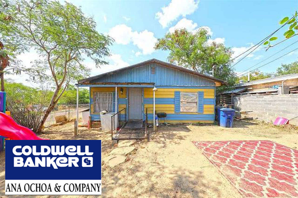 3102 Barrios St. Click the address for more information $110,000. SqFt lot 6,431. Year built 1974. Subdivision: Eastern Division School District: Laredo Zone: 04 S Eastern Division, W of Ejido St., between Wooster & Lomas Del Sur Blvd Great investment property! Both units currently leased. 2 Mobile homes are also currently leased and they will stay with the sale of the property Yael Rodriguez. Business: (956) 722-4822 Cell: (956) 693-8181, Yael.reodriguez@coldwellbanker.com