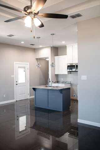 Beautiful House With High Ceilings Laredo Morning Times