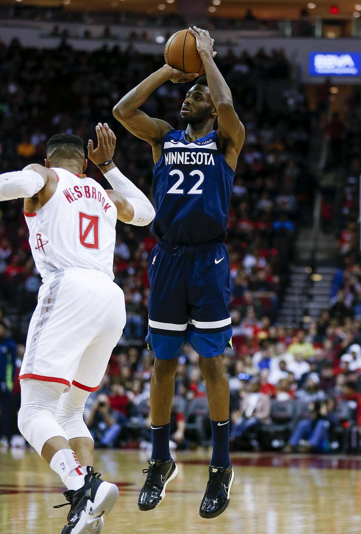 New Warrior Andrew Wiggins Arrives At Sfo With His Adorable Daughter